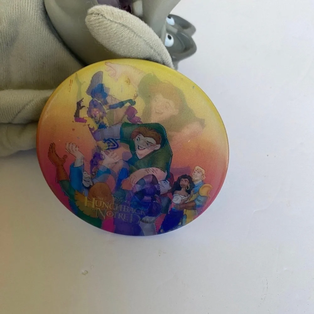Disney Hugo Gargoyle Hunchback Burger King 1996 Puppet VTG And Lenticular Pin